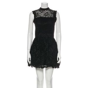 👗Sleeveless Alexis A-Line Dress